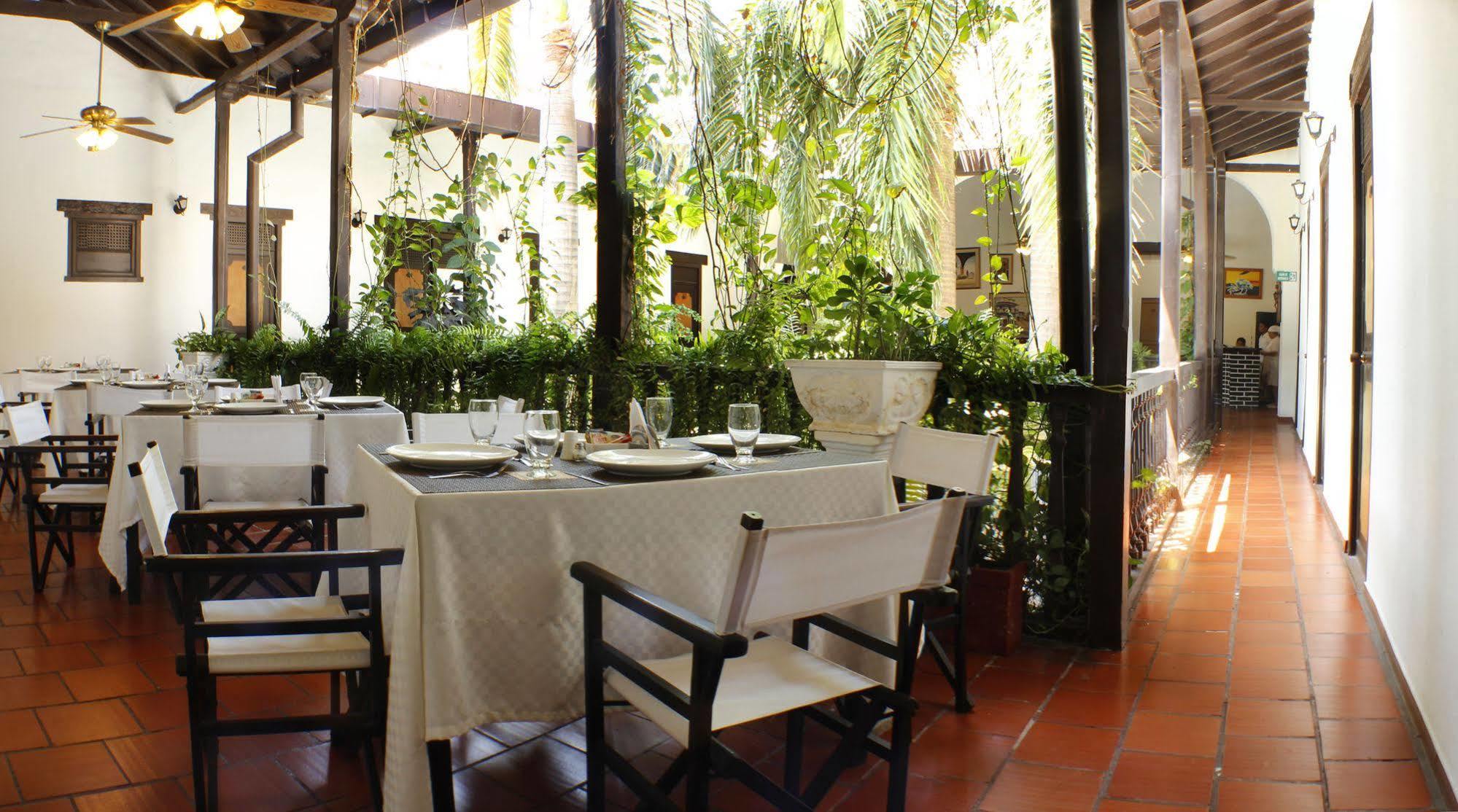 Centro By Dot Tradition